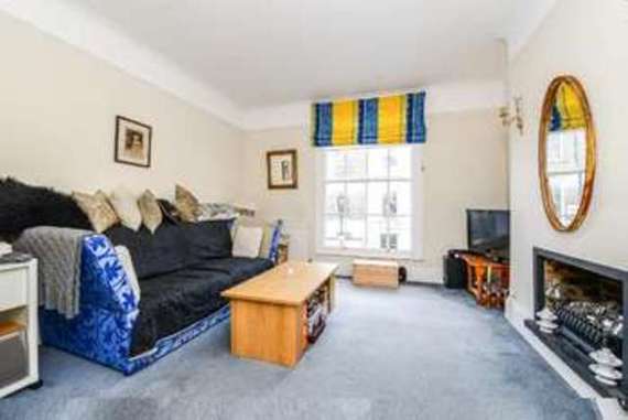 4 bedroom Terraced f...